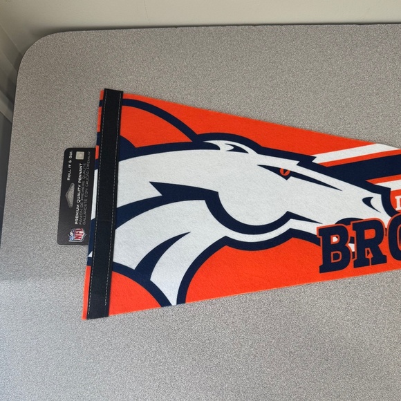 Denver Broncos Pennant Flag - Picture 2 of 5